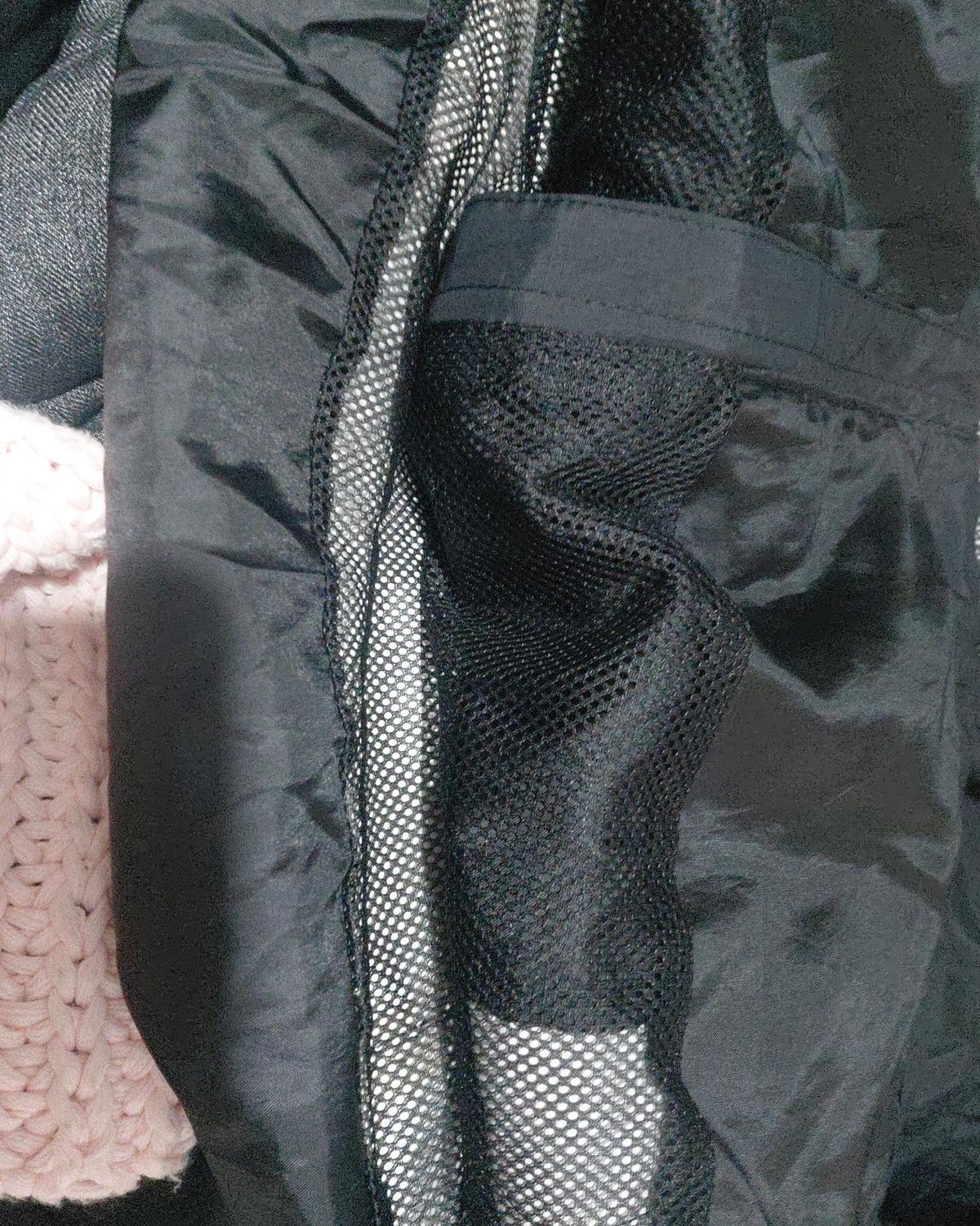 The North Face Antora Waterproof Rain Jacket Black - Image 9