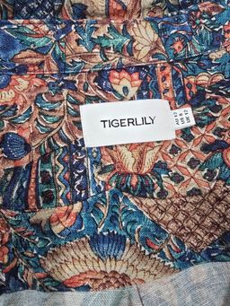 Tigerlily Boho Floral Linen Playsuit Size 12 for rent on The Volte - image 4