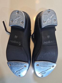 Energetiks Debut Collection - low heel kids tap shoe - size 10 for rent on The Volte - image 3