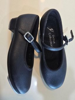 Energetiks Debut Collection - low heel kids tap shoe - size 10 for rent on The Volte - image 2