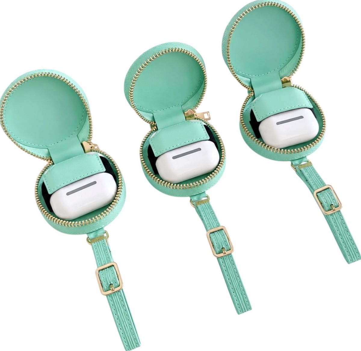 🩵 Mint Green Quilted AirPod / Earbud Case 🩵 Keep your earbuds stylishly stored with this gorgeous AirPod / Earbud case! - Image 2