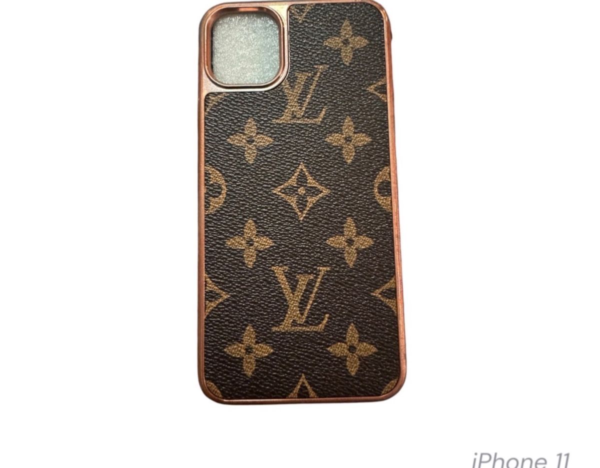 Louis Vuitton Monogram iPhone 11 Back Case - Image 1
