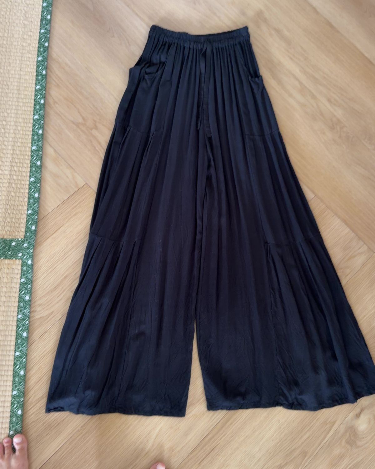 180s Women's Black Rayon Harem Pants One Size for rent on The Volte - main image