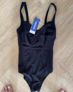 Sunflair Women's Black Athletic One-Piece Swimsuit Size 14 for rent on The Volte - image 1