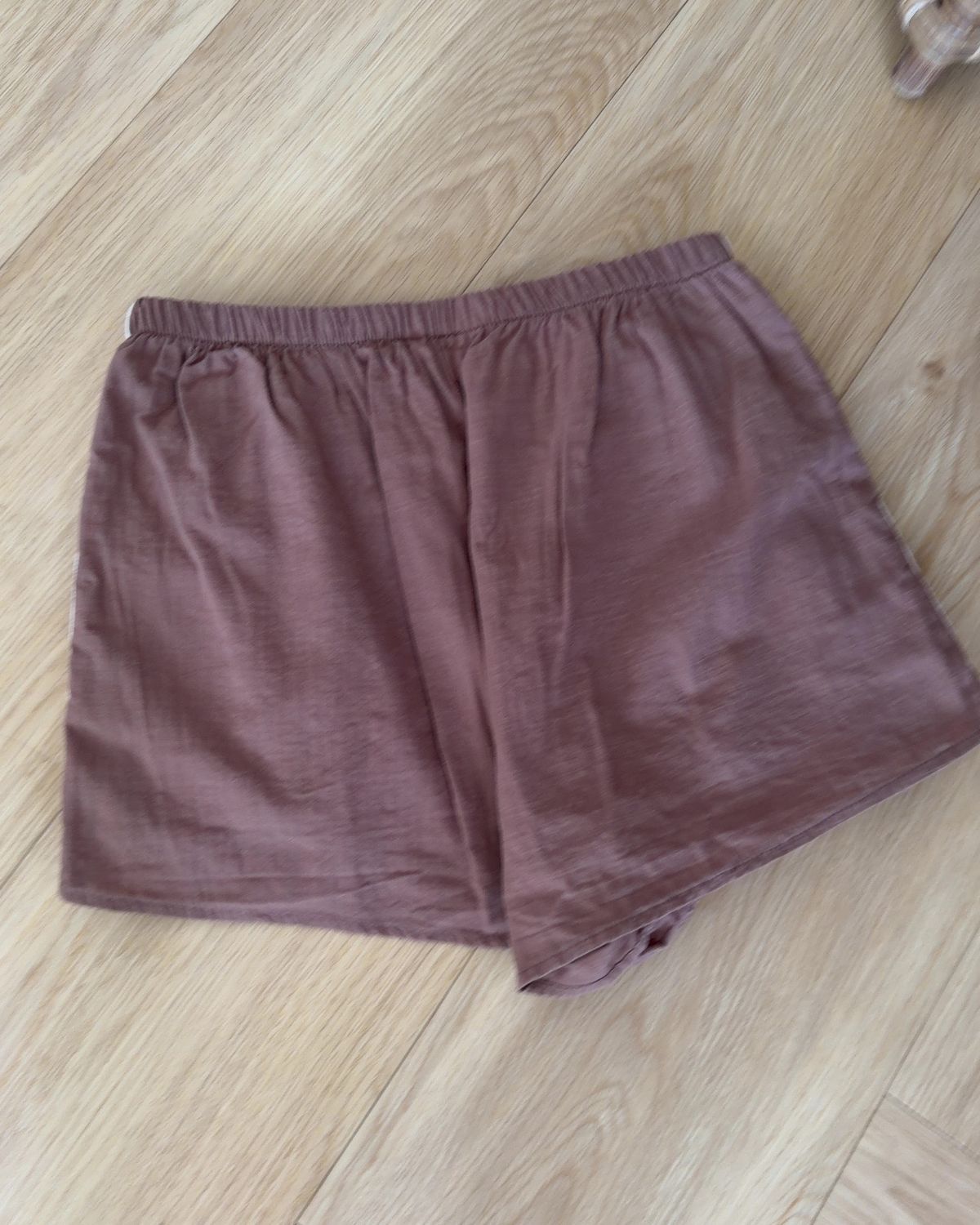 By Frankie Women's Sweat Shorts Size L Brown - Image 2