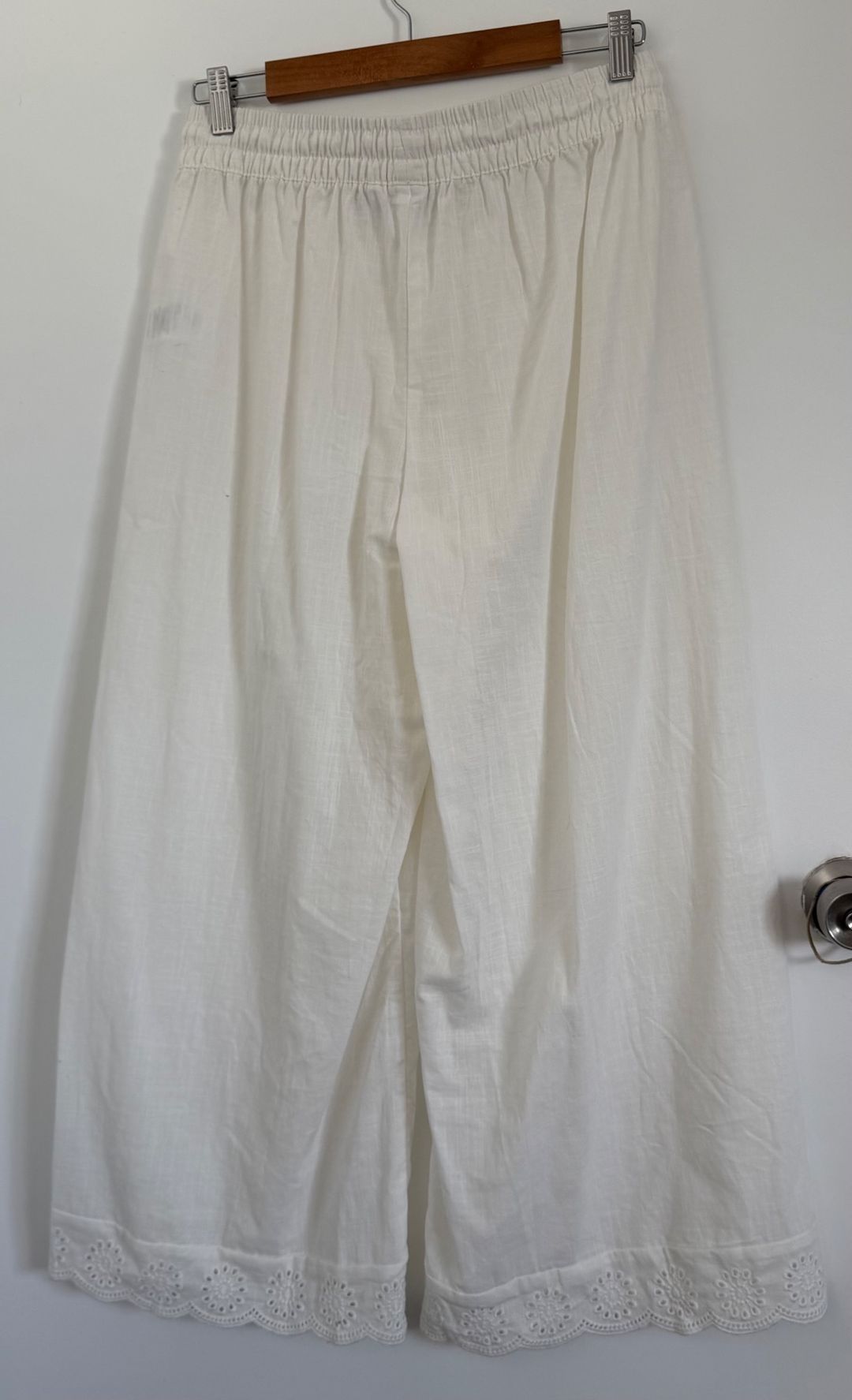 Serra White Cotton Beach Pants Women's Size 12 for rent on The Volte - main image