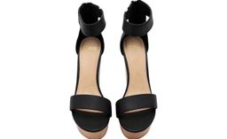 Novo Black Nude Platform Wedge Heels – Size 8 🖤 Novo Two-Tone Platform Wedge Sandals 🖤 for rent on The Volte - image 3