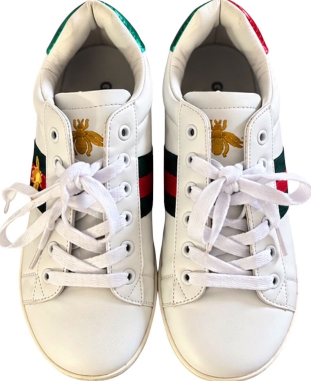 White Bee Embroidered Low Top Sneakers – Red & Green Classic white low top trainers for rent on The Volte - main image