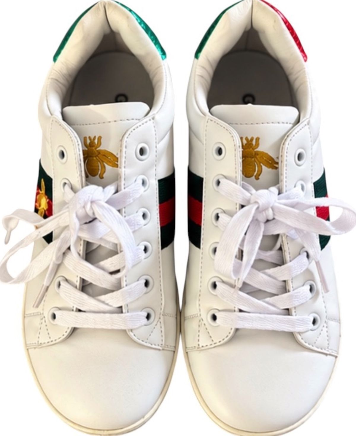White Bee Embroidered Low Top Sneakers – Red & Green Classic white low top trainers - Image 3