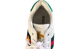 White Bee Embroidered Low Top Sneakers – Red & Green Classic white low top trainers for rent on The Volte - image 4