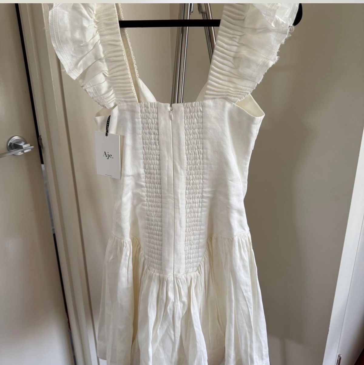 AJE White Fit & Flare Knee Length Dress Size 8 - Image 4