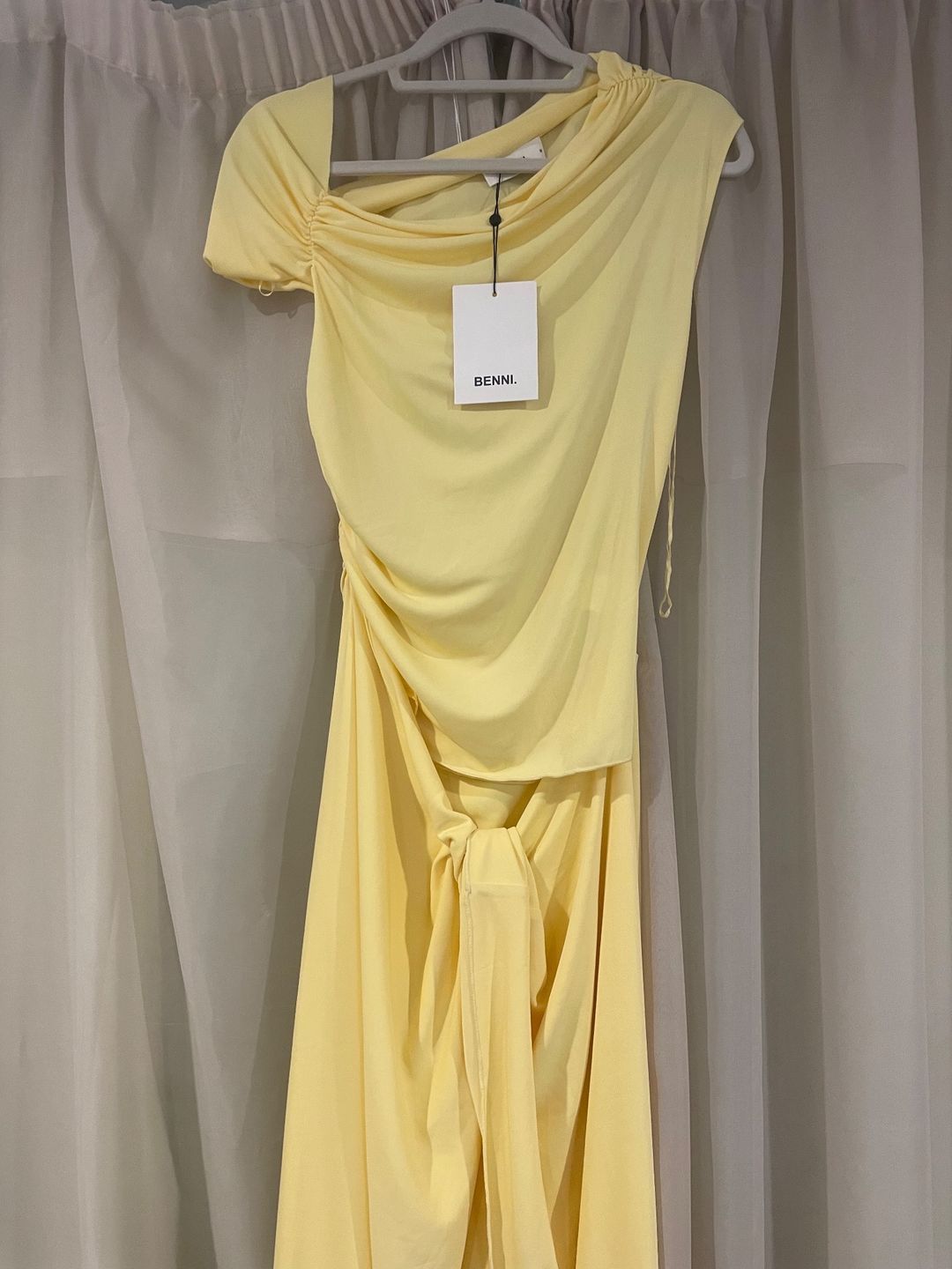 Benni Cleo One Shoulder Maxi Dress Yellow Size 12 for rent on The Volte - main image