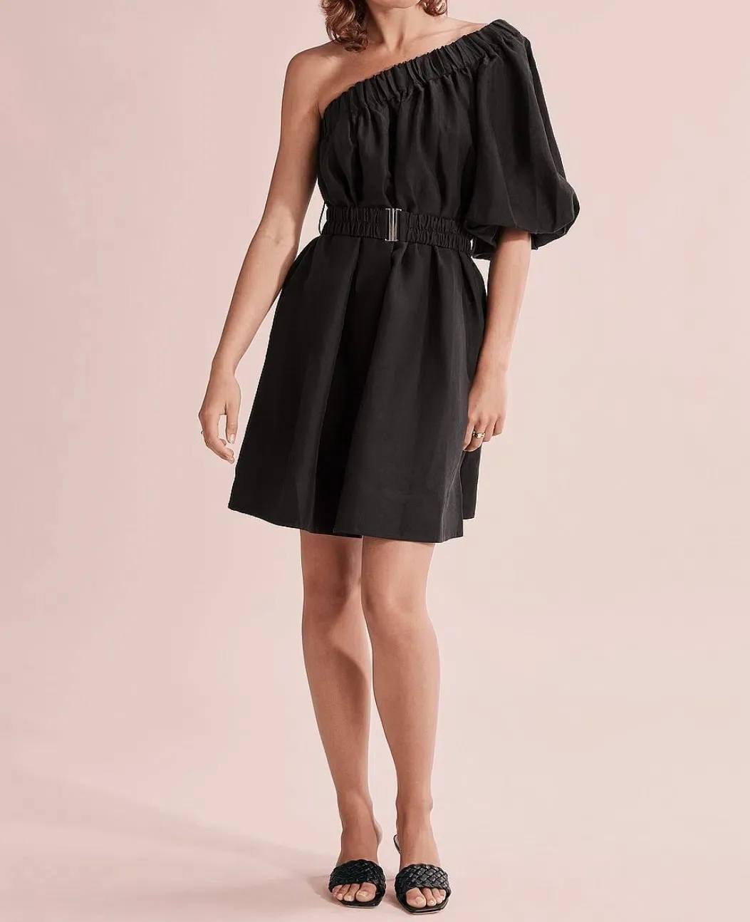 Black One Shoulder Sleeveless Plain Mini Dresses