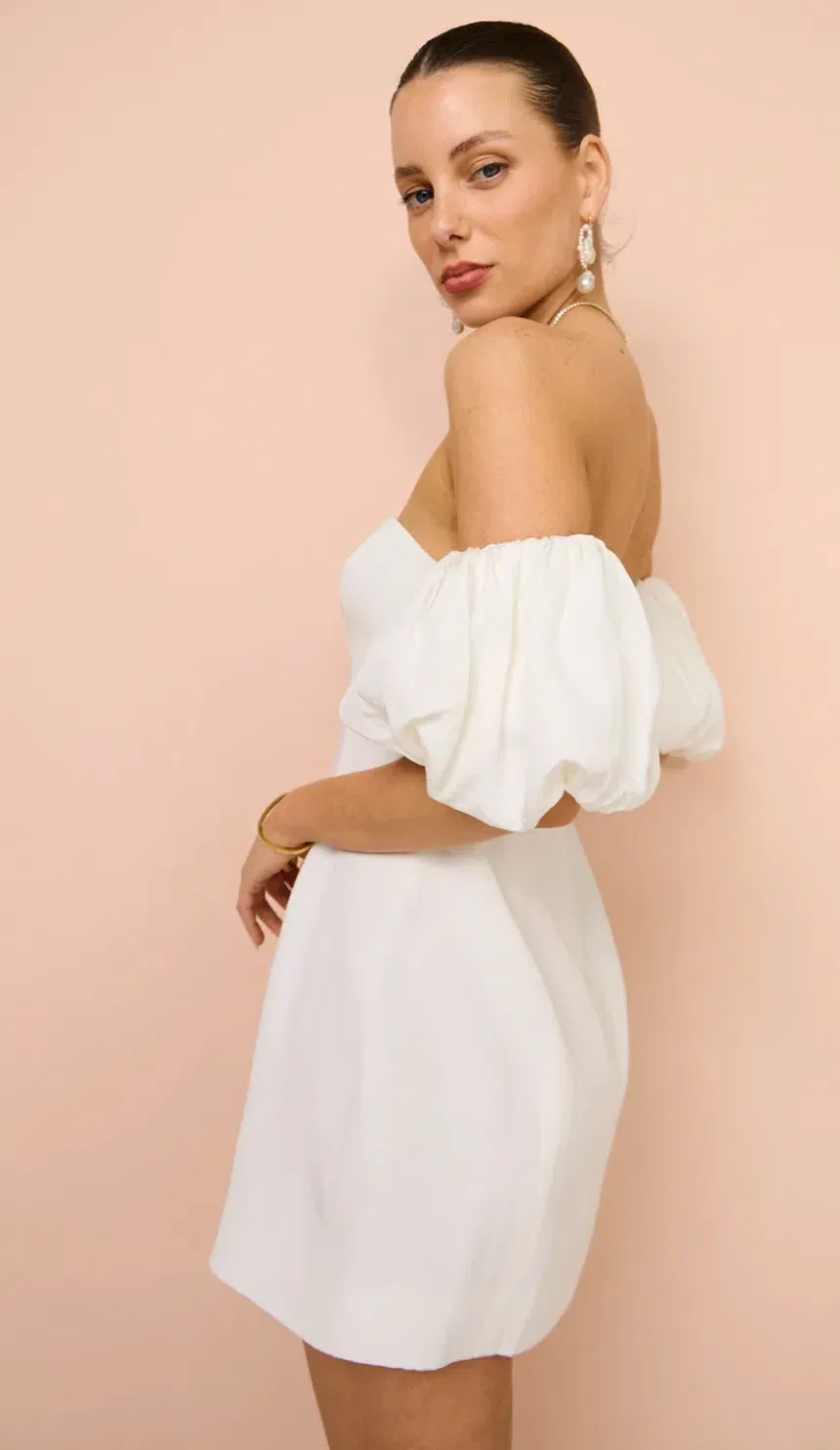 la lune otto puff sleeve contour mini dress ivory From Celebration to Ceremony Discover the La Lune Otto Puff Sleeve Mini Dress. Shop new bridal at the link in bio. #ShonaJoy @cocoandlola