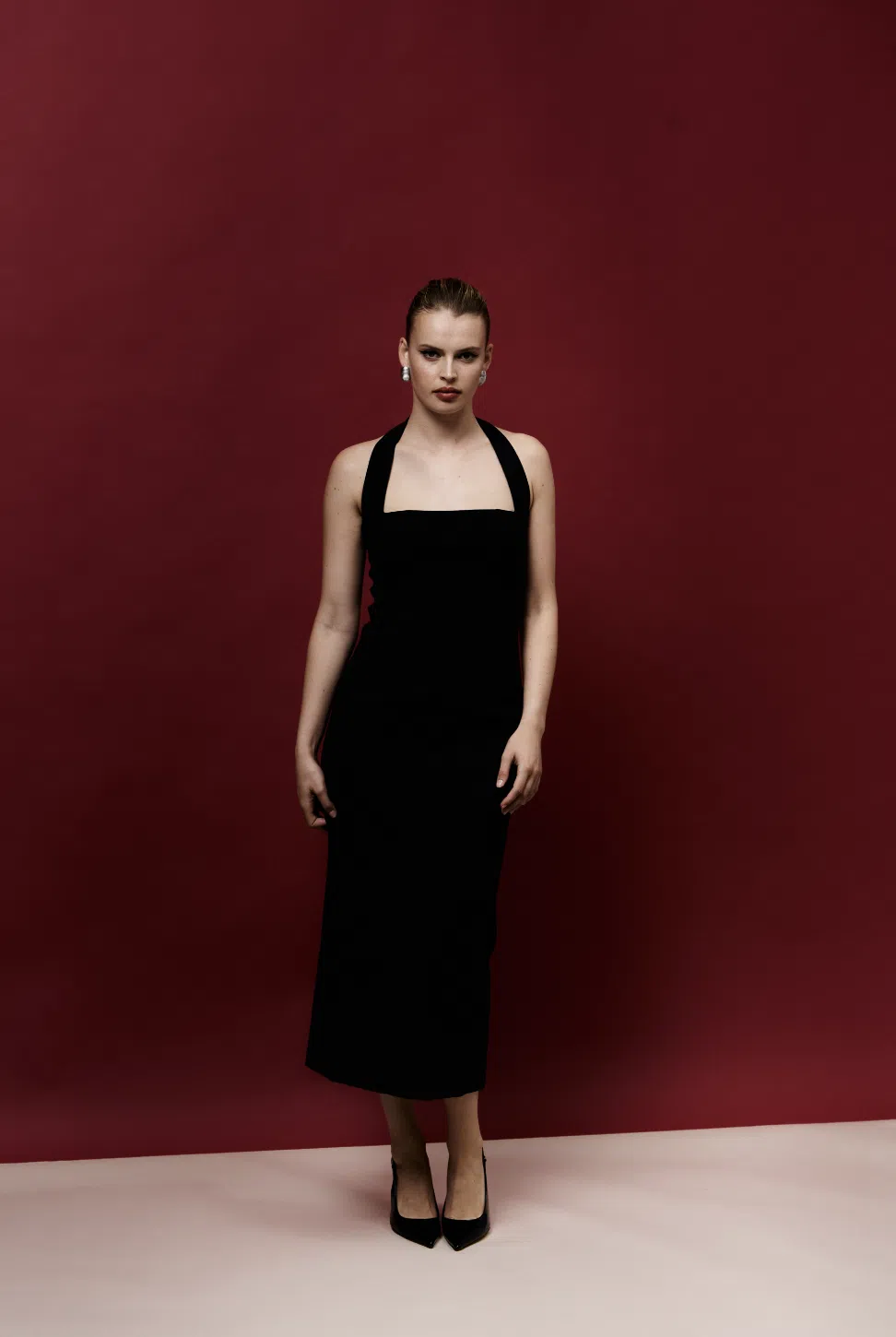 Odd Muse Ultimate Muse Halter Neck Midi Dress Navy Size 10 | The Volte Odd Muse Ultimate Muse Halter Neck Midi Dress Navy Size 10 | The Volte