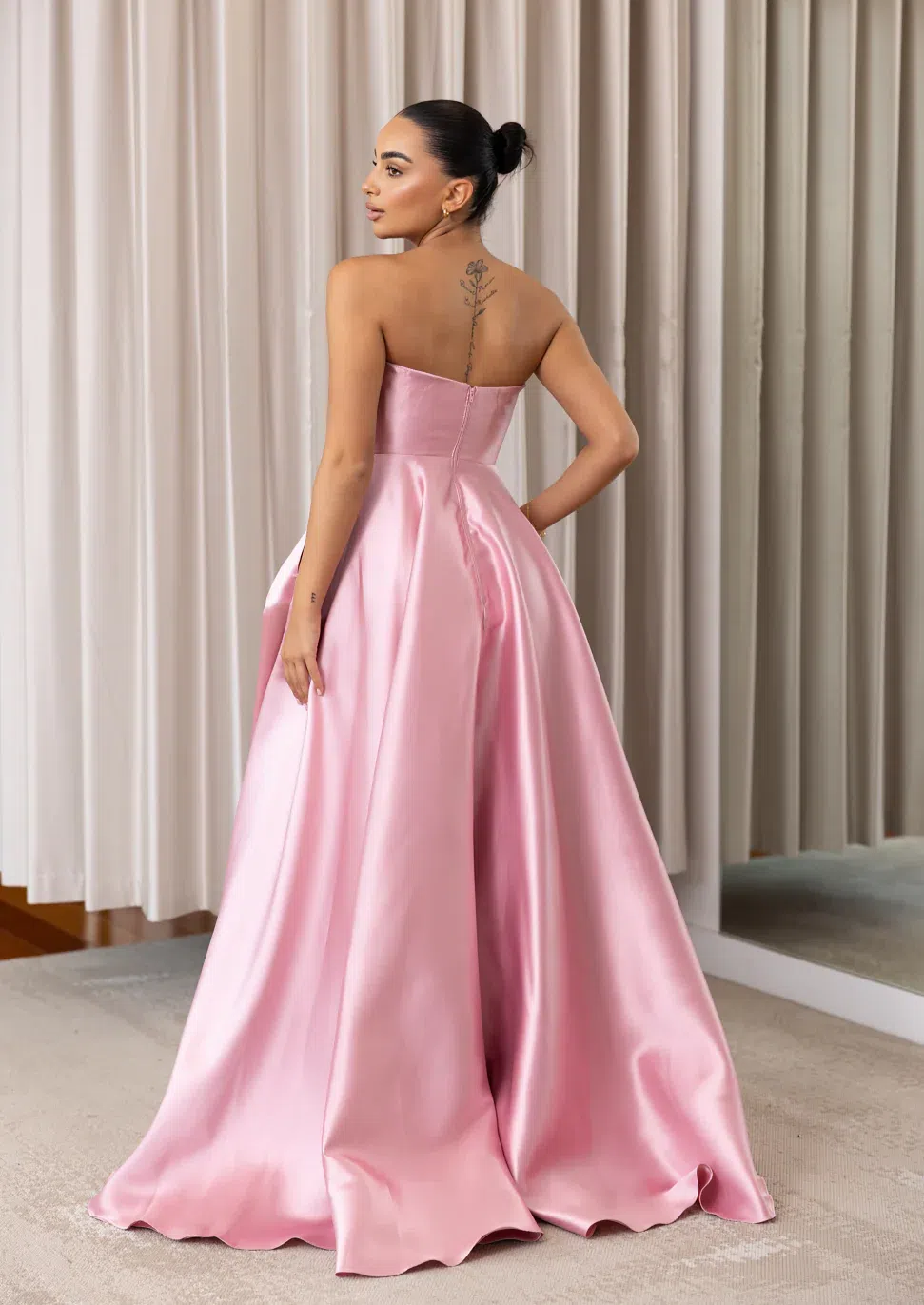 Nicoletta Emmeline Gown in Soft Pink Size 8 | The Volte