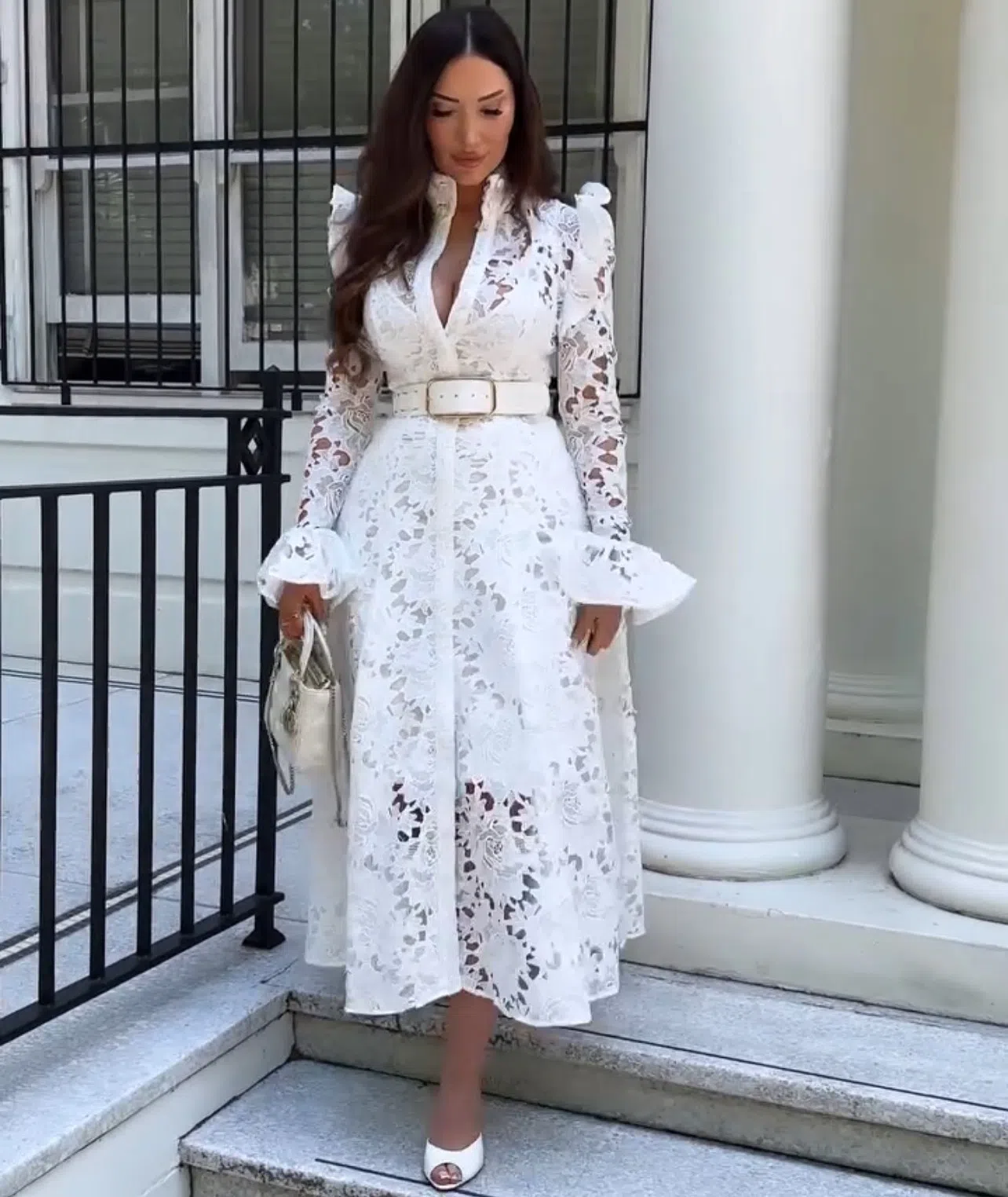 Leo Lin Aliyah Lace Butterfly Sleeve White Size AU 10 | The Volte