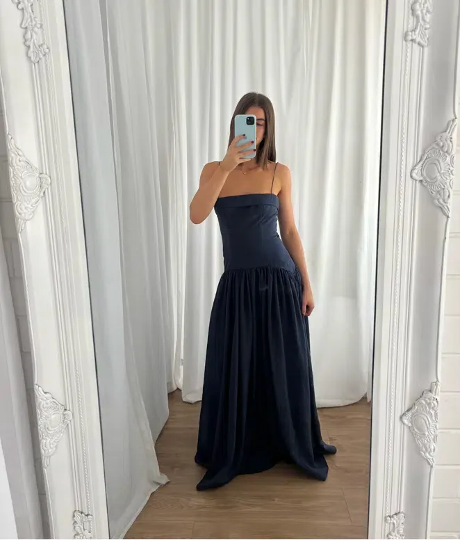 laura maxi dress in navy blue lovers and friends LOVERS AND FRIENDS Laura Maxi Dress - Navy Blue