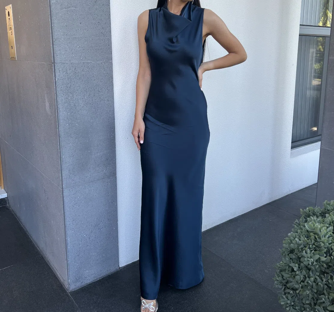 Navy Blue Satin floor length maxi Dress - Size 0 (Veronica Beard, Kura Satin  Dress) | The Volte