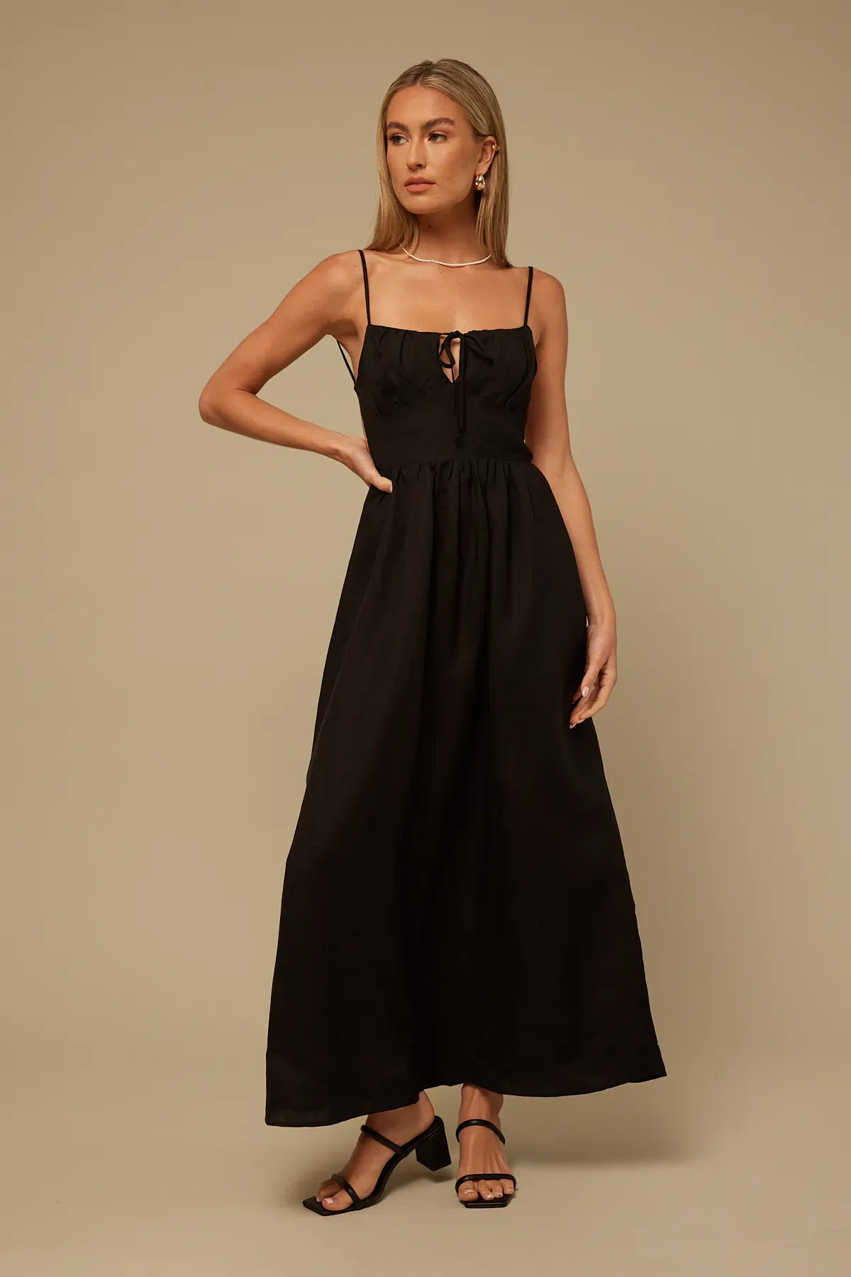 Perfect Stranger Endless Love Maxi Dress Black Size 4 | The Volte