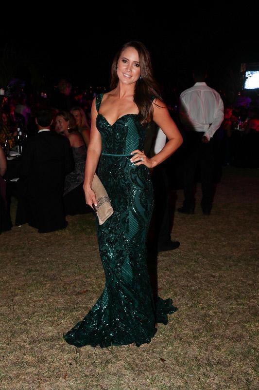 elle zeitoune green dress