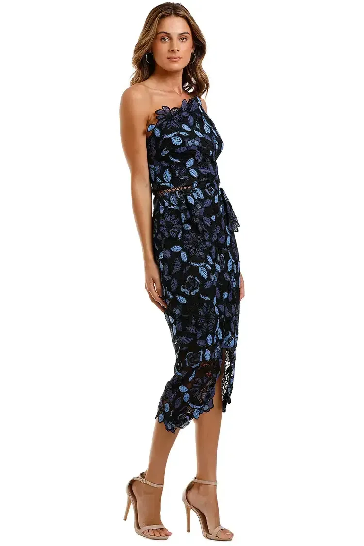 elliatt times dress blue multi Midi in Size 6 Size:12-18 months while the centre back WH50 Karen Kane Plus Size