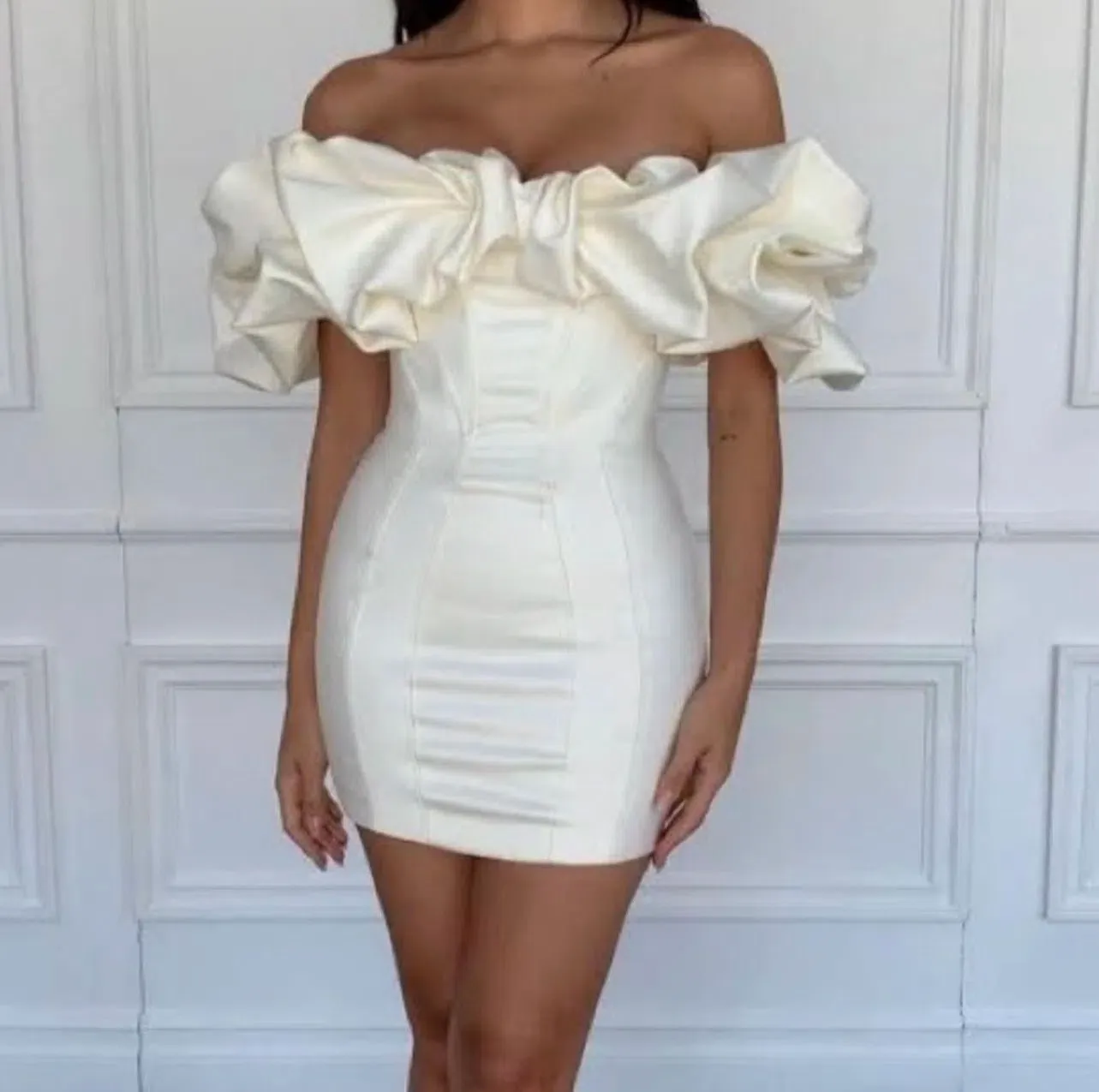 House of CB Selena Satin Ruffle Strapless Mini Dress Ivory Size XS / A
